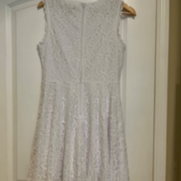 CITY STUDIO | Lace Fit & Flare Sleeveless Dress | White | Size: 9 Juniors - Picture 5 of 8
